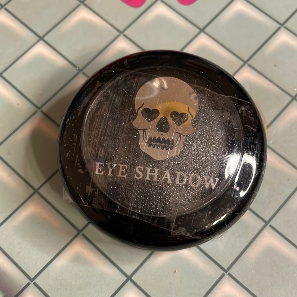 Hot topic brand blackheart shimmery black eyeshadow